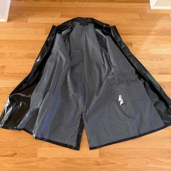 Anne Klein Black Rain Coat Slicker Trench Coat Style Size Medium - Picture 11 of 15